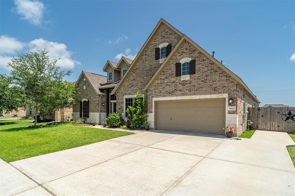 11822 Pearl Lane, Mont Belvieu, Texas image 3