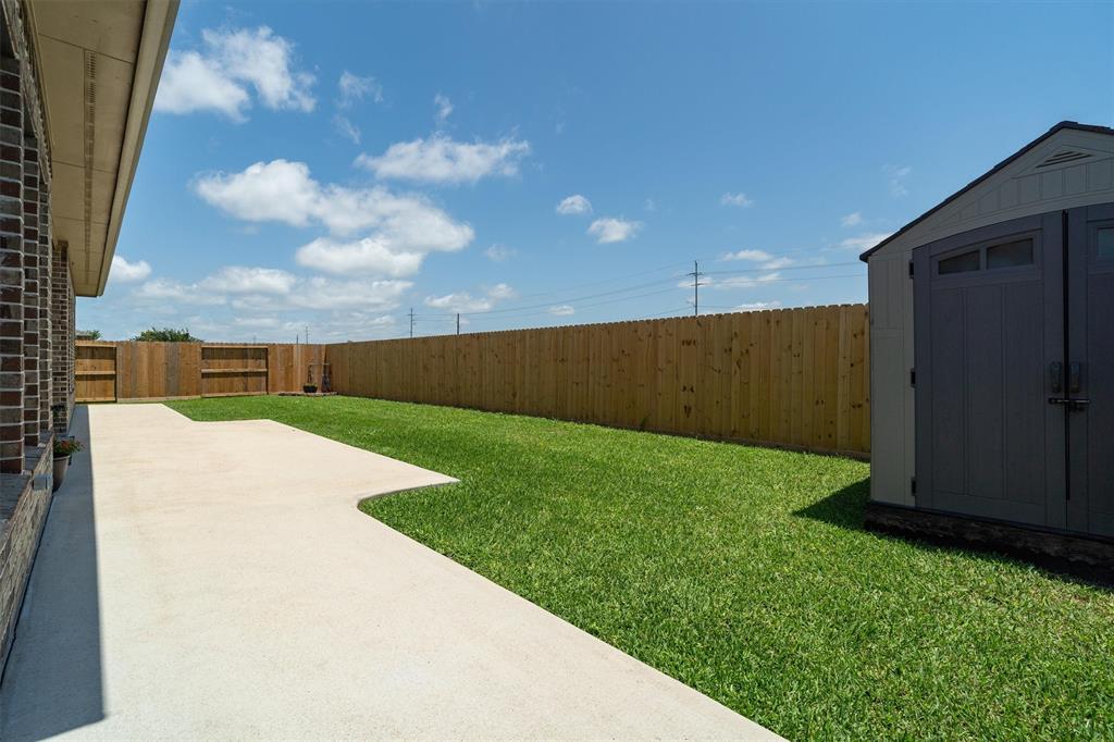 11822 Pearl Lane, Mont Belvieu, Texas image 33
