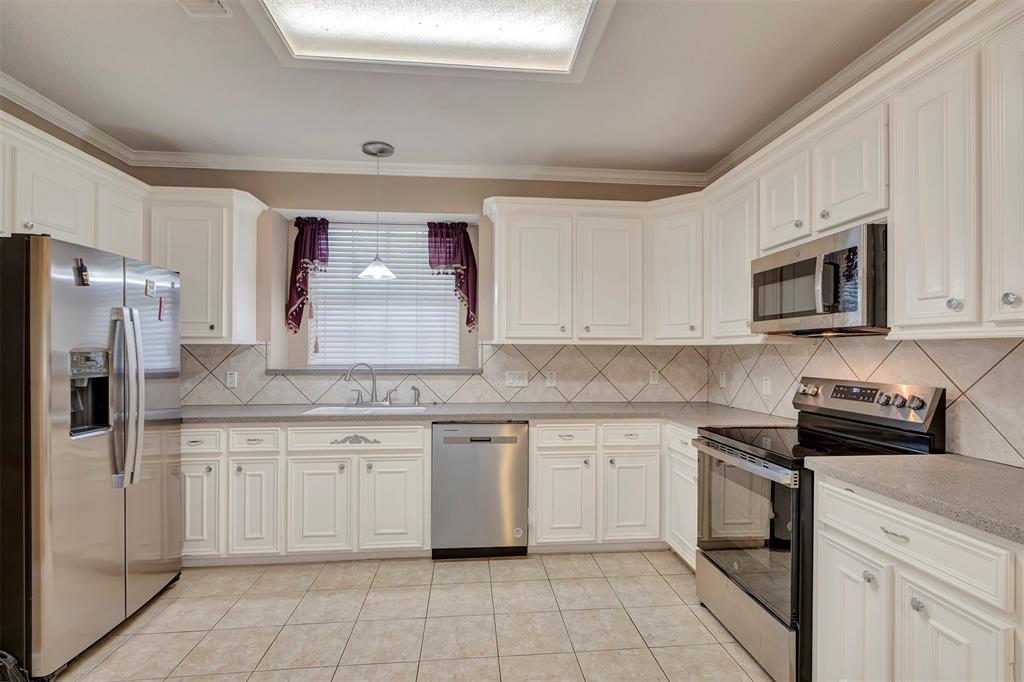 9822 El Chaco Street, Baytown, Texas image 18