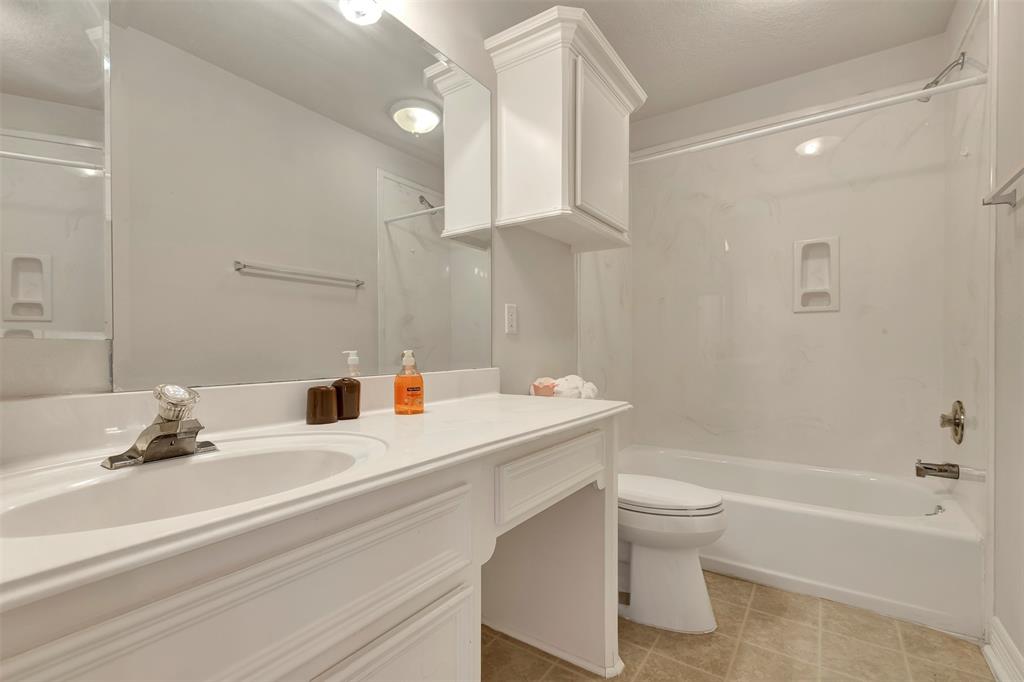9822 El Chaco Street, Baytown, Texas image 29