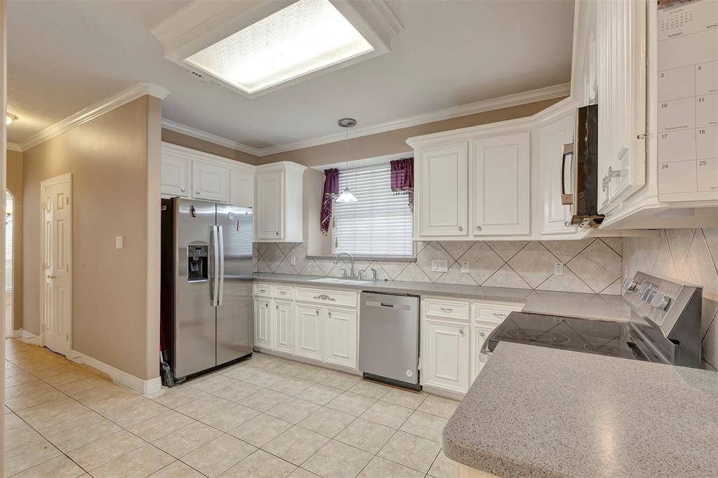 9822 El Chaco Street, Baytown, Texas image 17