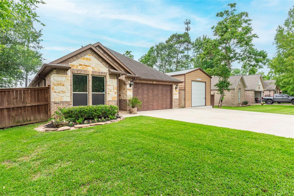 2323 Foley Road, Crosby, Texas image 1