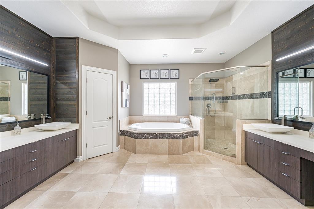 33519 Hillside Drive, Pinehurst, Texas image 31