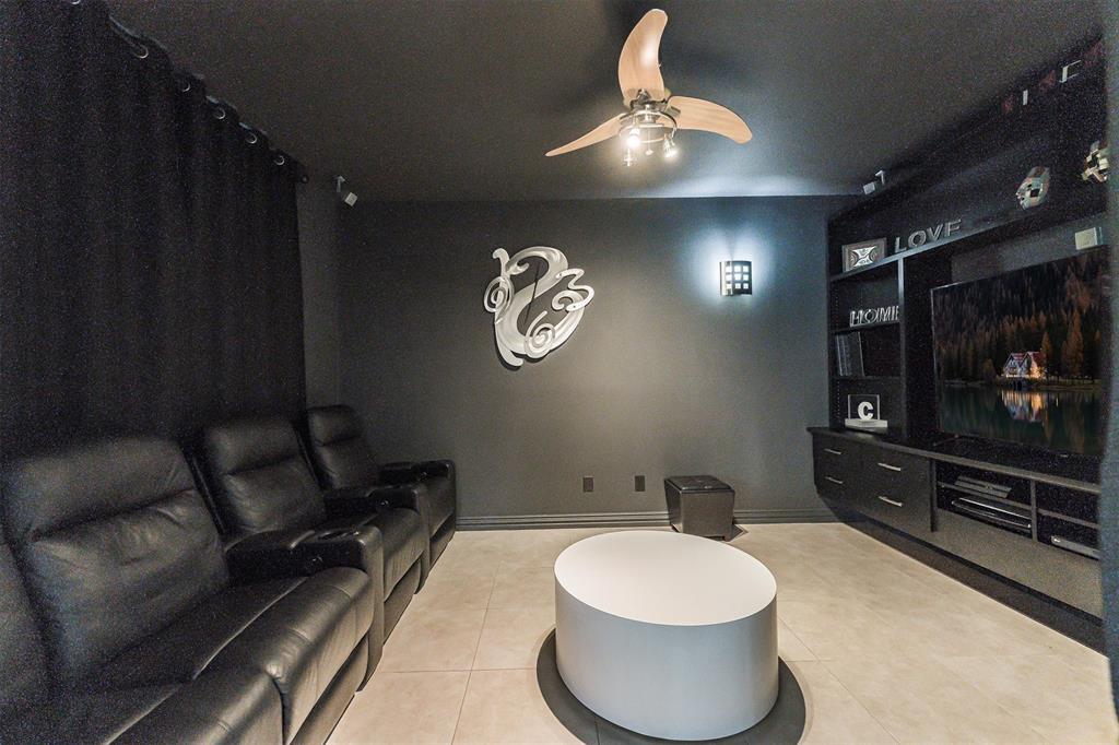 33519 Hillside Drive, Pinehurst, Texas image 26