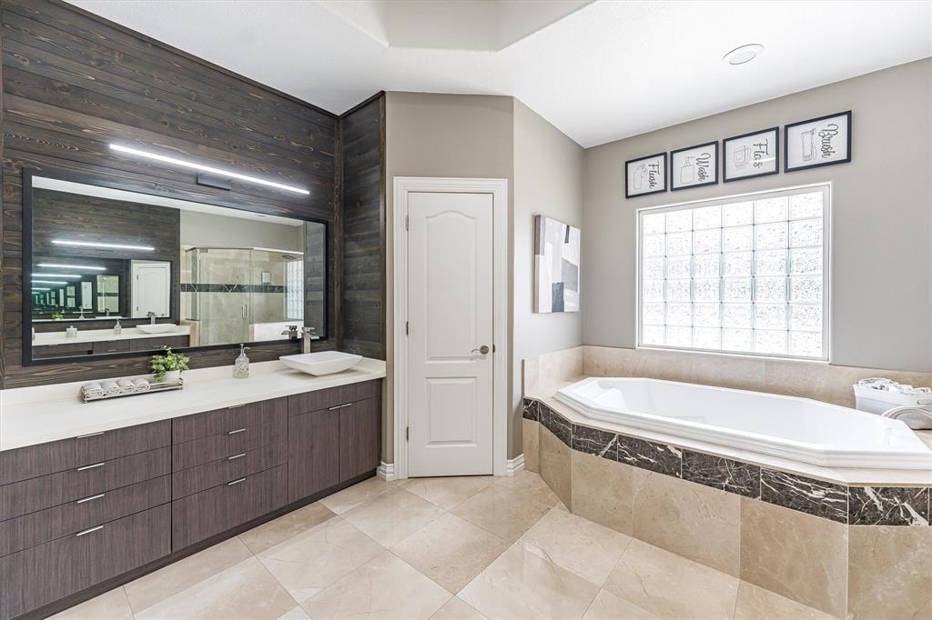 33519 Hillside Drive, Pinehurst, Texas image 32