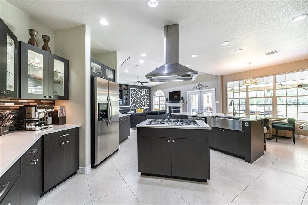 33519 Hillside Drive, Pinehurst, Texas image 18
