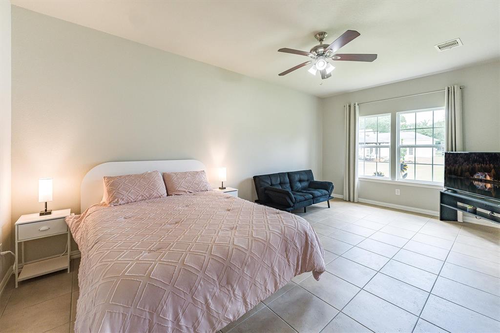 33519 Hillside Drive, Pinehurst, Texas image 35