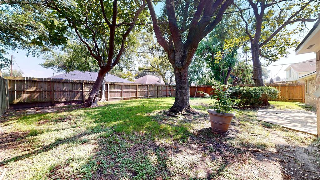 1116 N Bristol Court