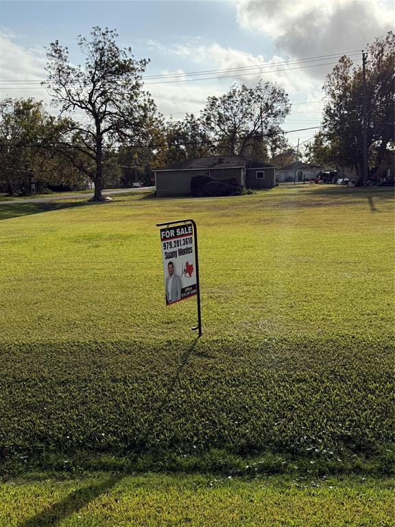 1718 Avenue T Avenue, Freeport, Texas image 5