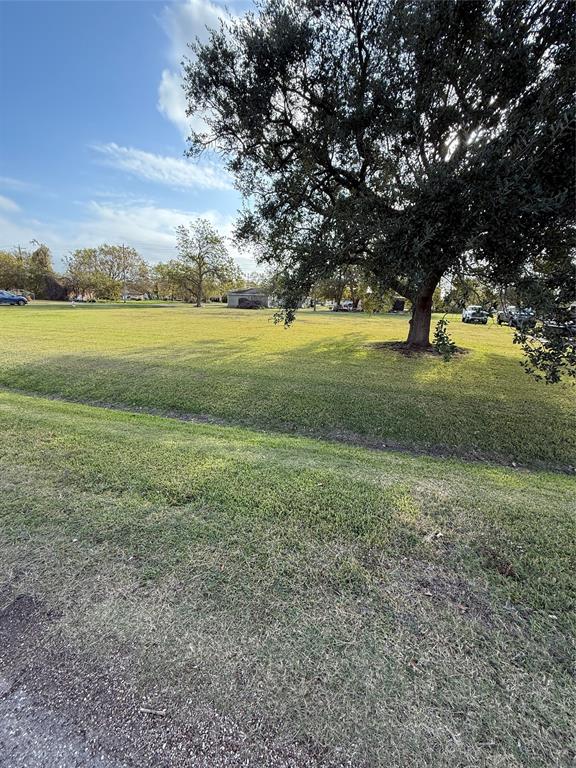 1718 Avenue T Avenue, Freeport, Texas image 3