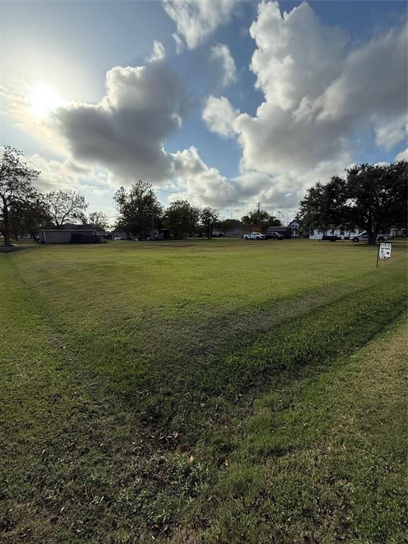 1718 Avenue T Avenue, Freeport, Texas image 1