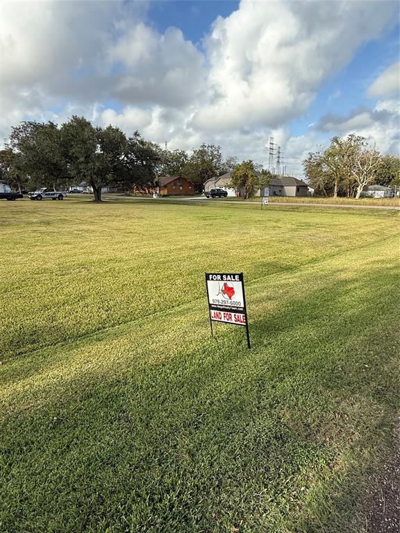 1718 Avenue T Avenue, Freeport, Texas image 8