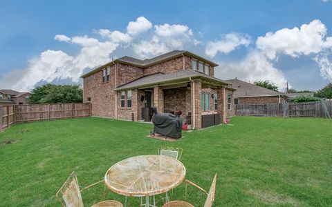 Single Family Residence in Pearland TX 1908 Gianna Bella Court 40.jpg