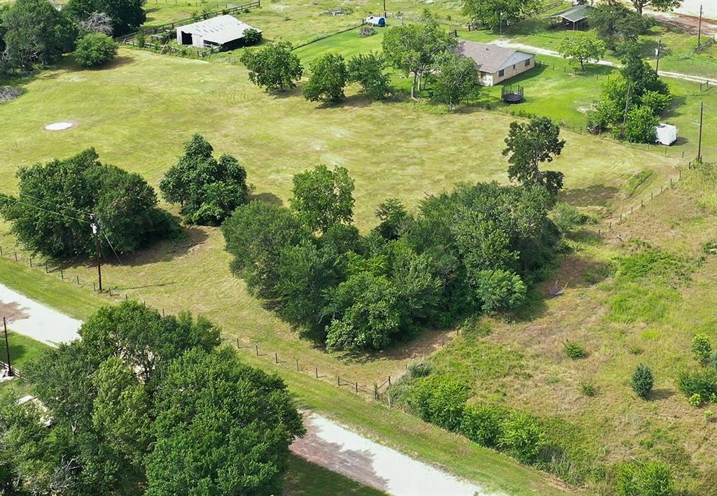 Fawn Road, Brenham, Texas image 7