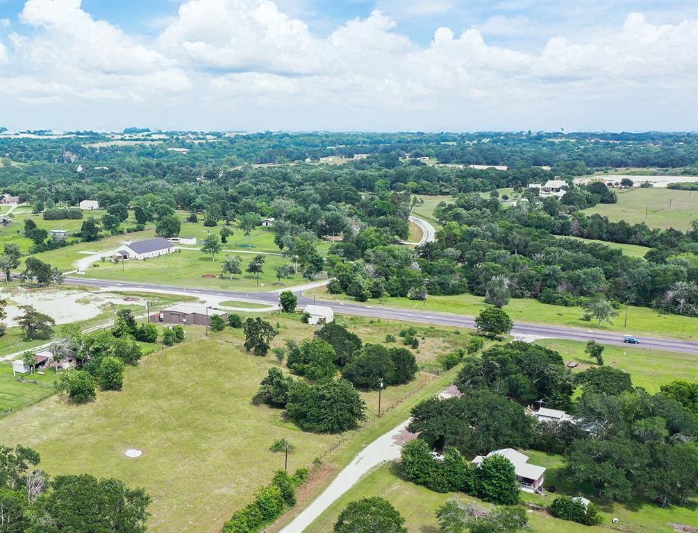 Fawn Road, Brenham, Texas image 4