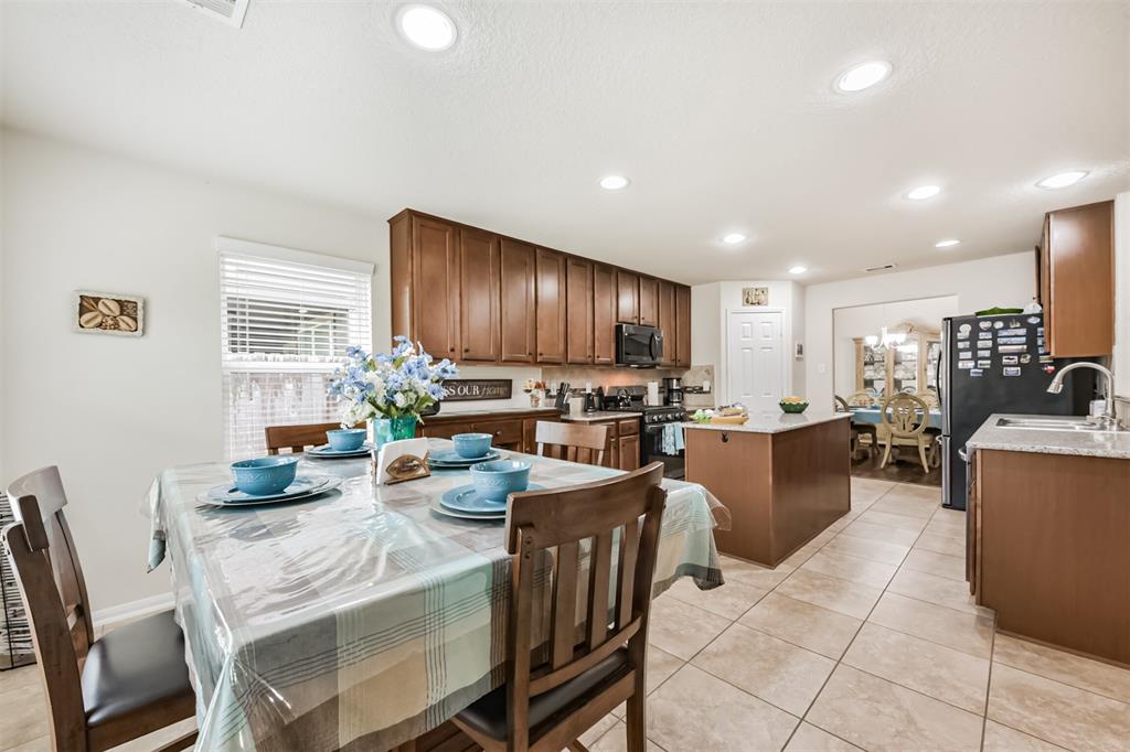 4223 Leafy Bough Court, Humble, Texas image 10