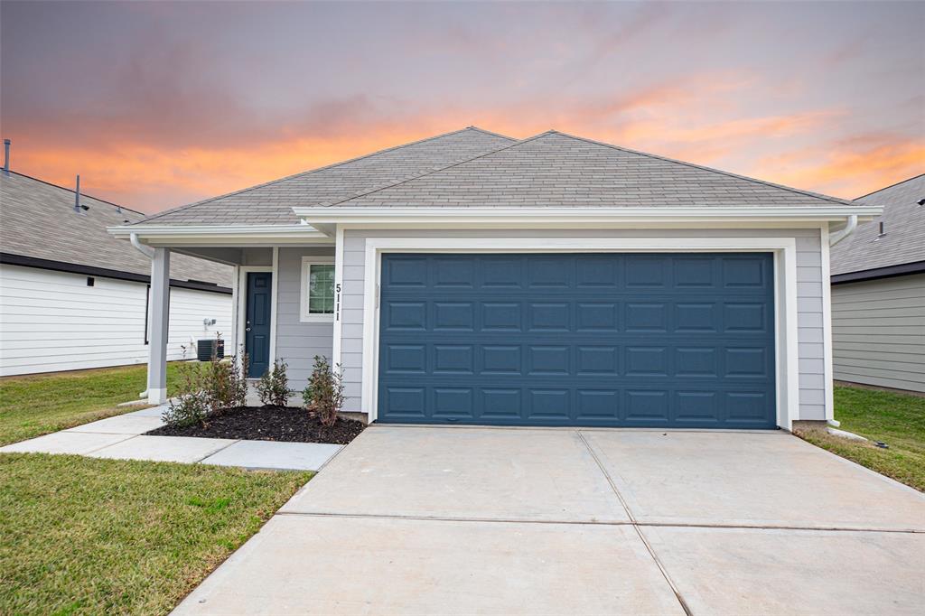 5111 Shelby Katherine Drive, Rosharon, Texas image 3