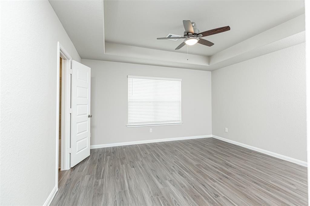 5111 Shelby Katherine Drive, Rosharon, Texas image 13