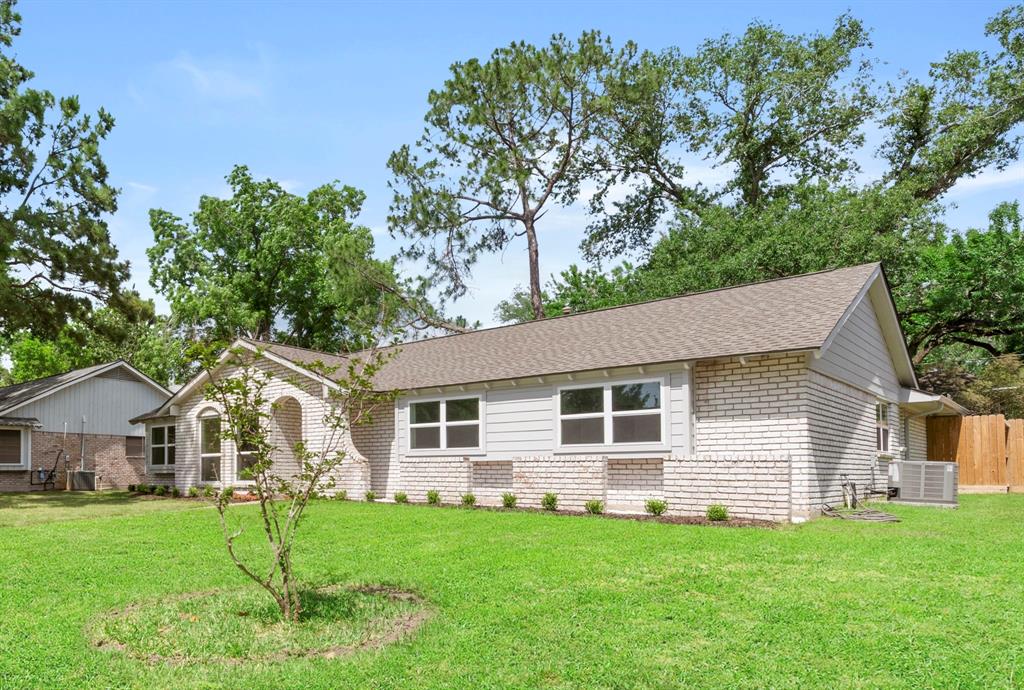 2610 Moss Hill Drive