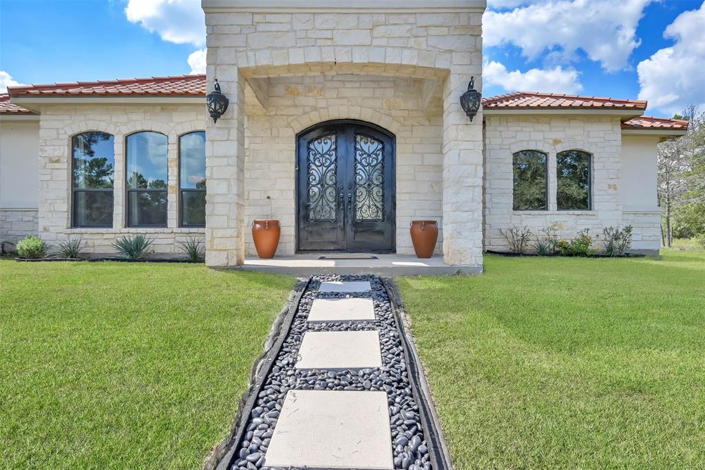 10105 Heritage Ranch Road, Conroe, Texas image 3