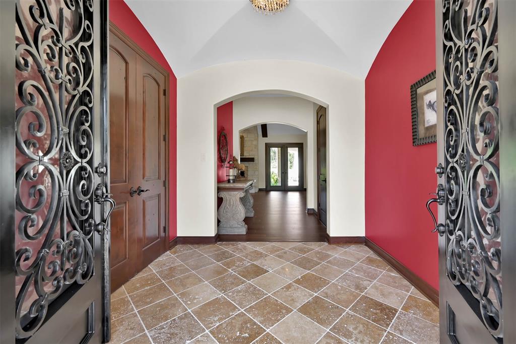 10105 Heritage Ranch Road, Conroe, Texas image 4