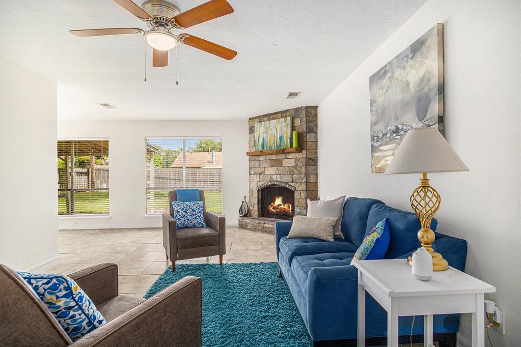 1719 Tims Lane, Conroe, Texas image 3