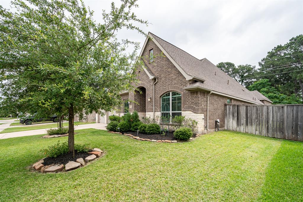21434 Rose Loch Lane, Tomball, Texas image 2