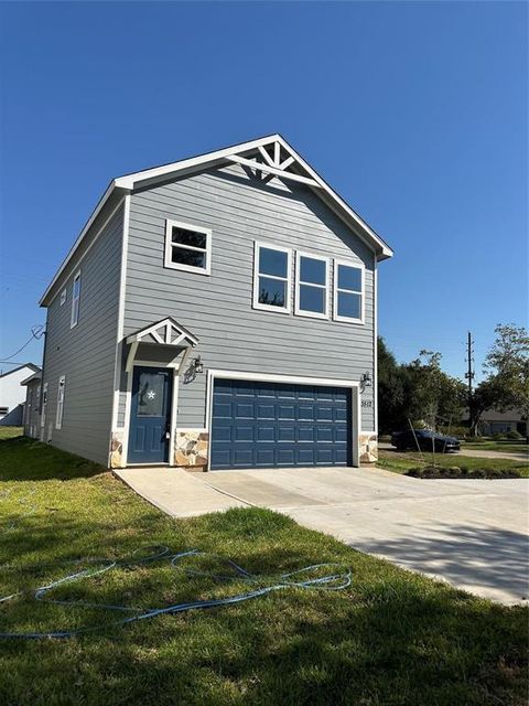 A home in Brookshire