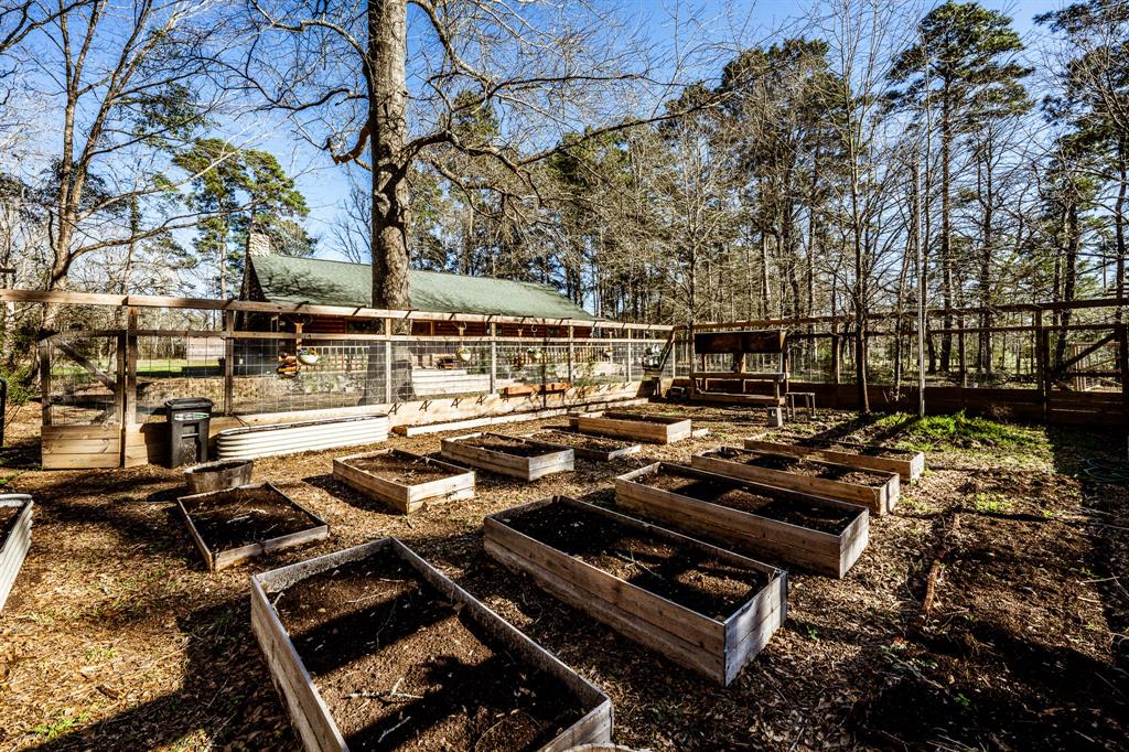 132 Pinewood Lane, Huntsville, Texas image 38