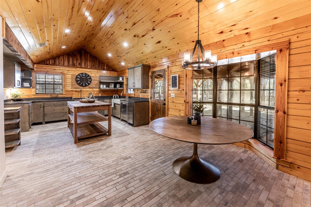 132 Pinewood Lane, Huntsville, Texas image 7