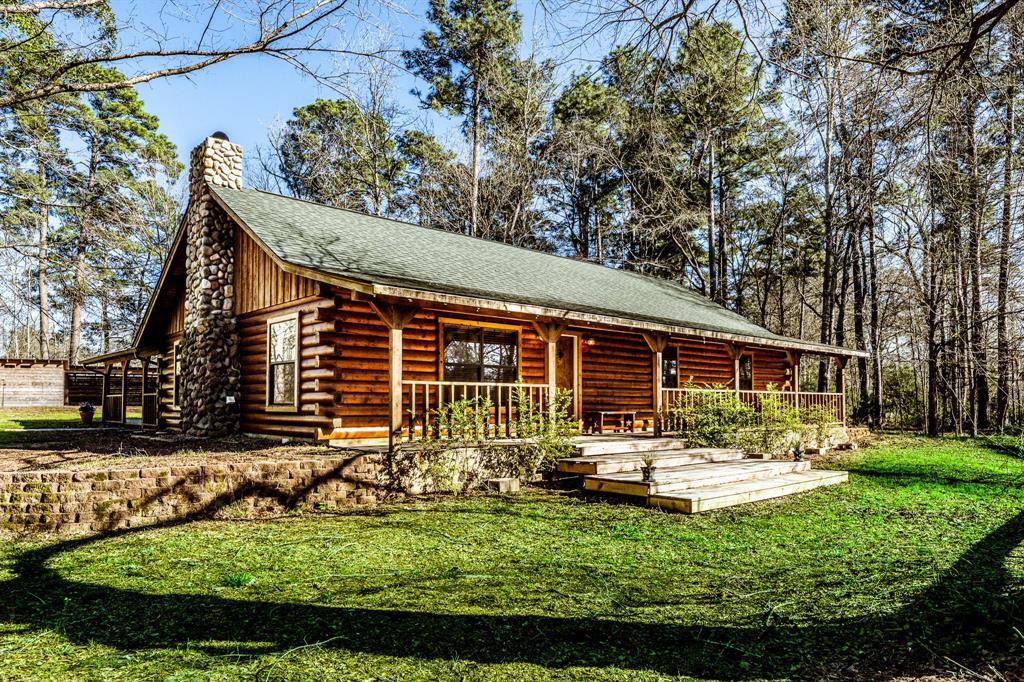 132 Pinewood Lane, Huntsville, Texas image 1