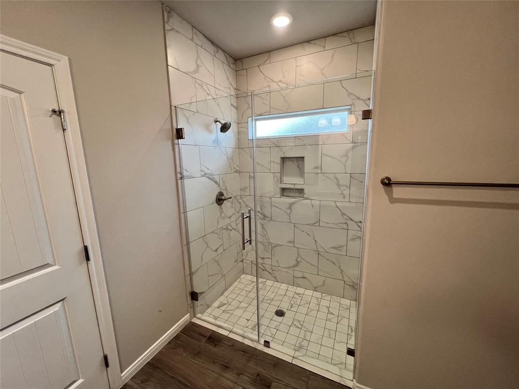 209 Crestview Drive, West Columbia, Texas image 13