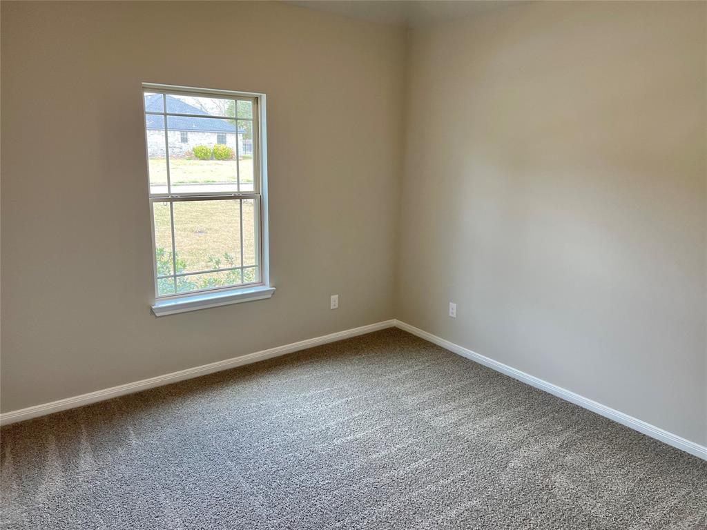 209 Crestview Drive, West Columbia, Texas image 7