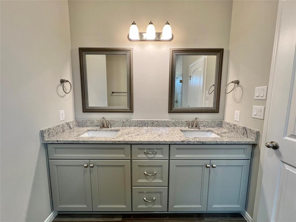 209 Crestview Drive, West Columbia, Texas image 12
