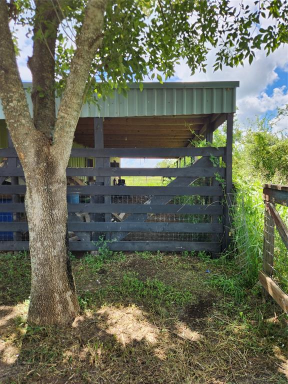 9311 E Creek Bend Drive, Needville, Texas image 23