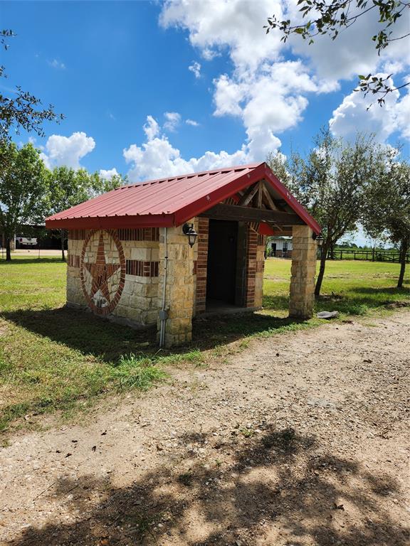 9311 E Creek Bend Drive, Needville, Texas image 13