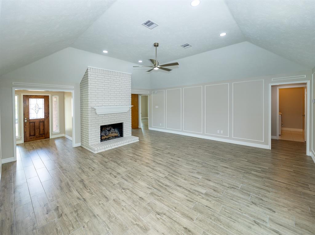 2414 Shoal Creek Drive, League City, Texas image 12