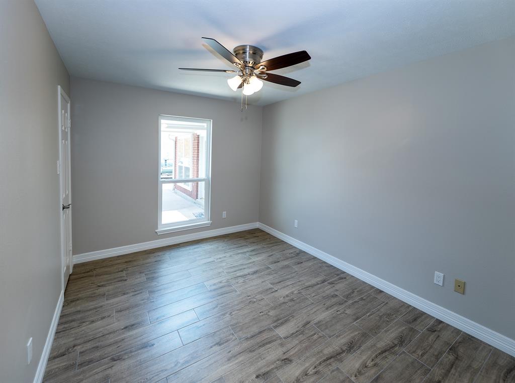 2414 Shoal Creek Drive, League City, Texas image 21