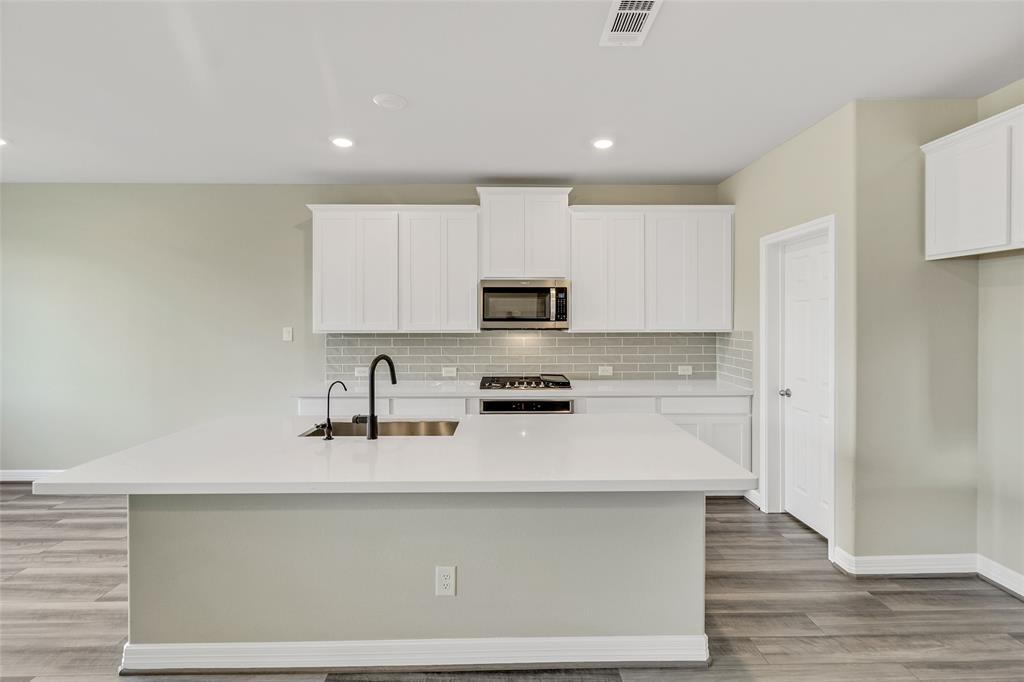 17523 Tulip Willow Way, Hockley, Texas image 9