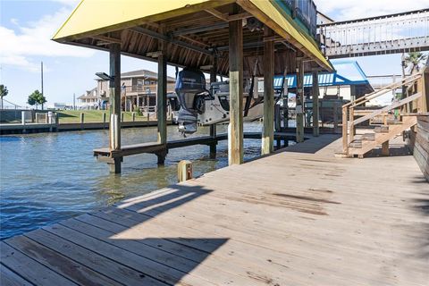 A home in Crystal Beach