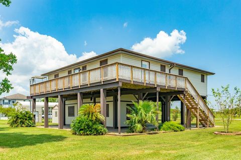 A home in Angleton