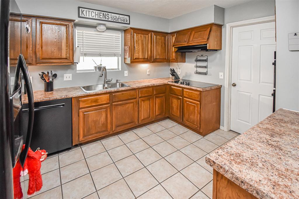 3638 Lost Oak Drive, Spring, Texas image 26