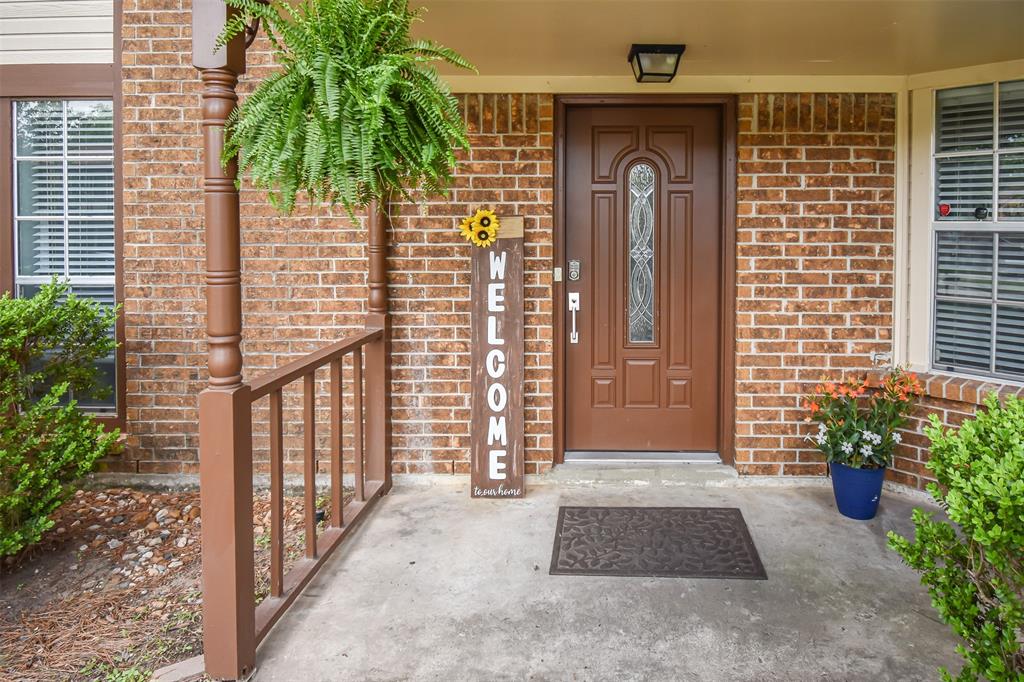 3638 Lost Oak Drive, Spring, Texas image 6