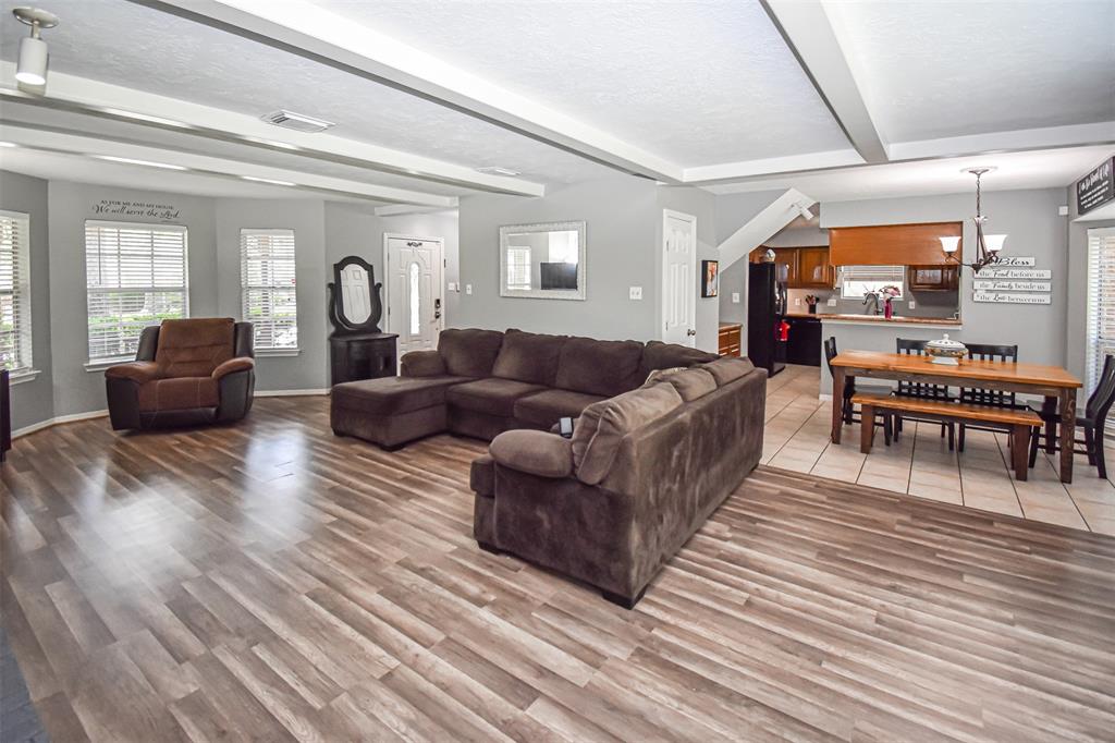 3638 Lost Oak Drive, Spring, Texas image 17