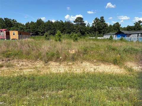 Photo of 2011 Road 5500, Cleveland, TX 77327 (MLS # 17050093) Photo of 2011 Road 5500, Cleveland, TX 77327 (MLS # 17050093)