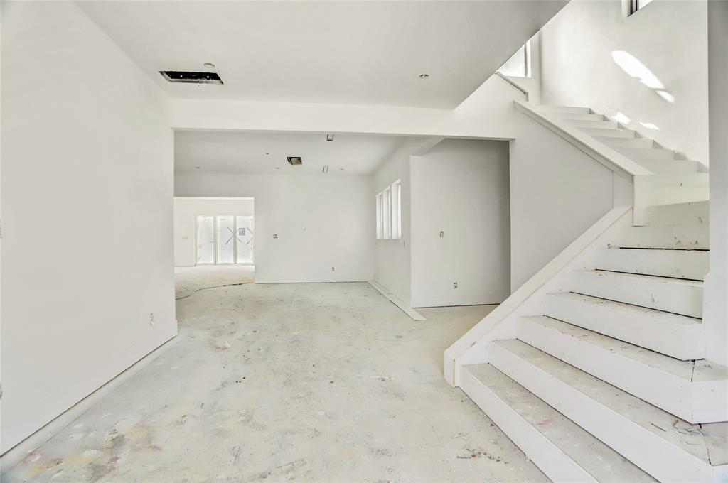 1906 W 14th St, Houston, Texas image 2