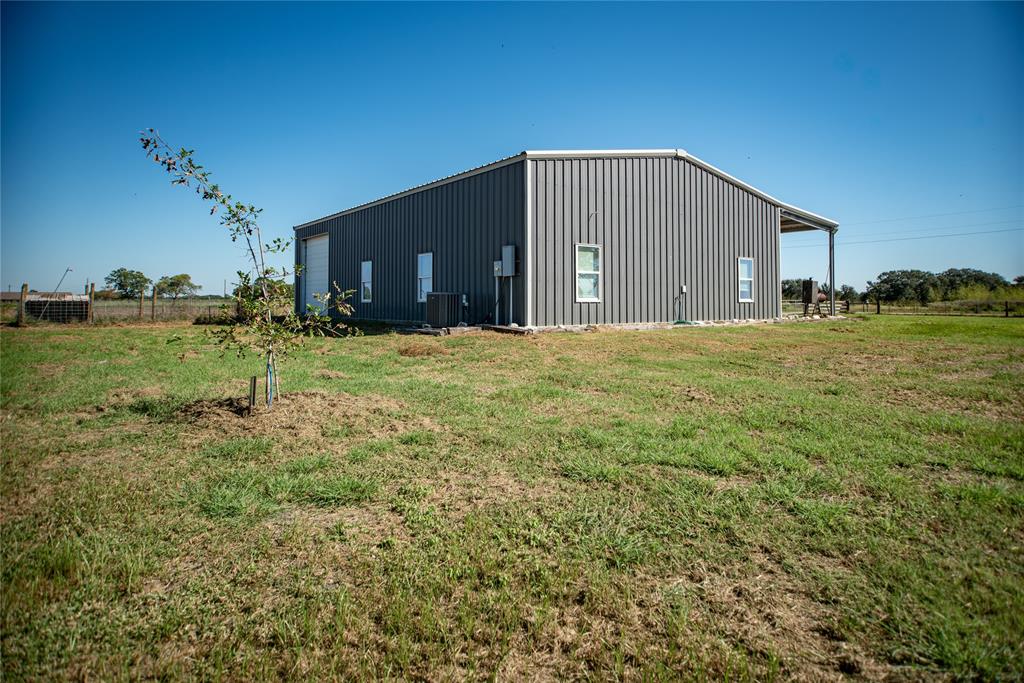 98 Franz Road, Inez, Texas image 5