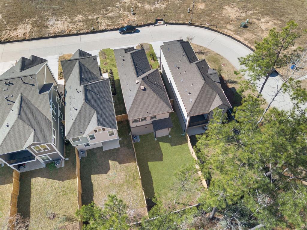 568 Red Cascade Trail, Willis, Texas image 28