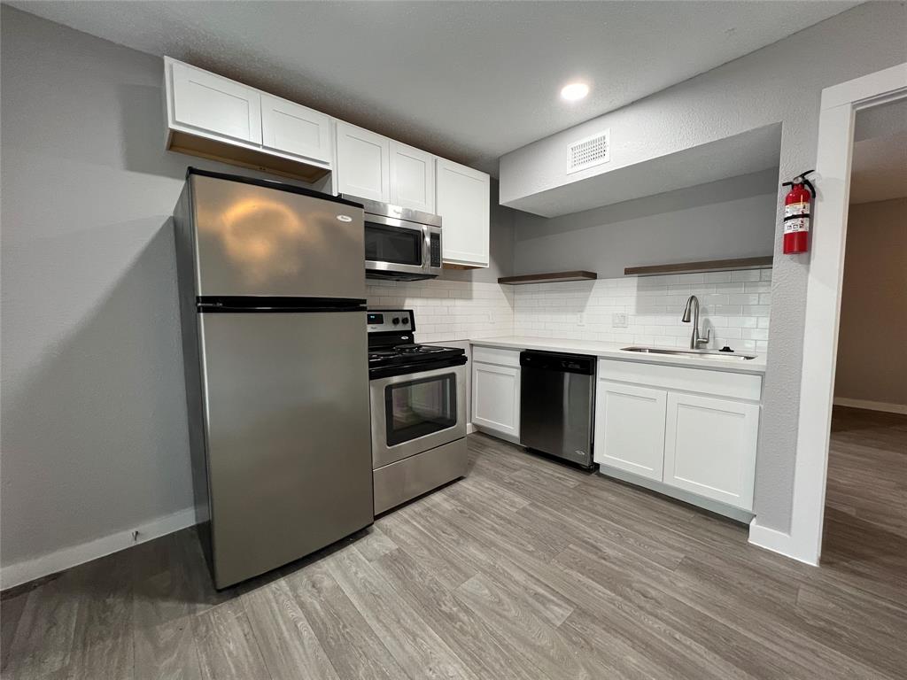219 Marshall Street 103