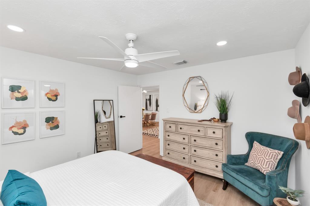 2718 Lazy Spring Drive, Houston, Texas image 34